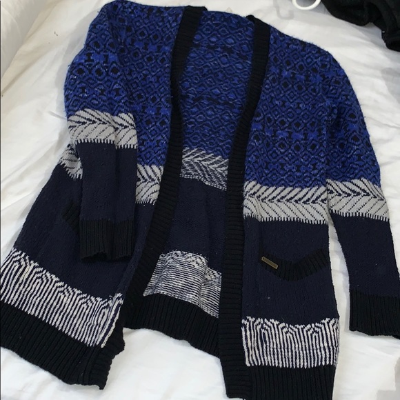 XS Roxy Sweatshirt - Picture 2 of 4